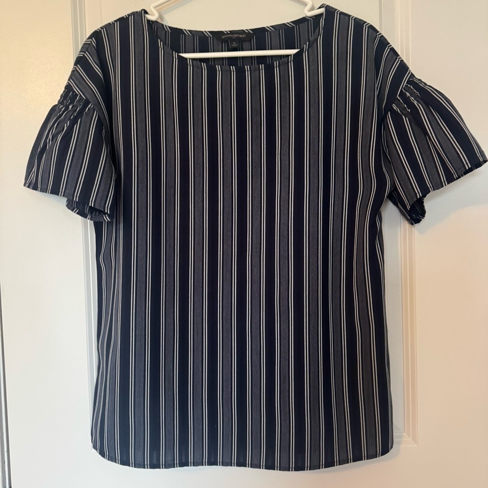 Banana Republic Women’s Navy Striped Small Women's Top